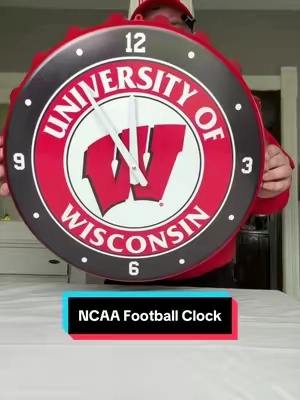 Bottle cap NCAA football clock! #ncaafootball #CollegeFootball #footballseason #giftsforhim #clock 