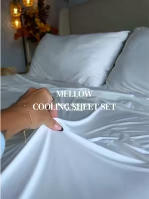 Just a warm sleeper in absolute heaven 🥹🧊 #coolingsheetset #sheetset #luxurysheetset @Mellow Sleep 