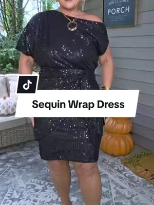 The most flattering dress for all those Holiday Events🌲✨️ @Grace Karin #formaldress #sequindress #holidayoutfit #midsizefashion #CapCut 