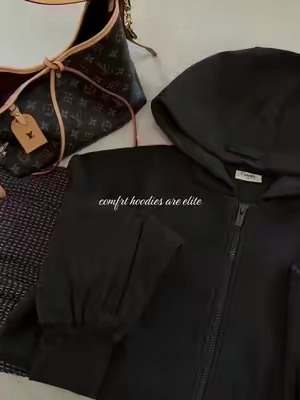 anything from @Comfrt is an absolute NEED 🤎✨ #comfrt #comfrthoodie 