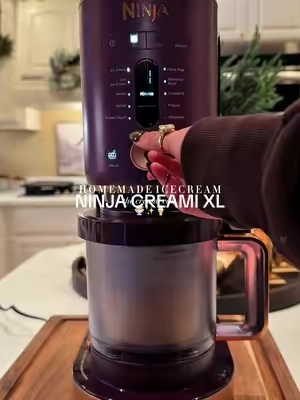 the CREAMi stays working overtime 😮‍💨🍨 #ninjacreami #ninjacreamirecipe #homemadeicream #easyicecream #proteinicecream @Ninja Kitchen 