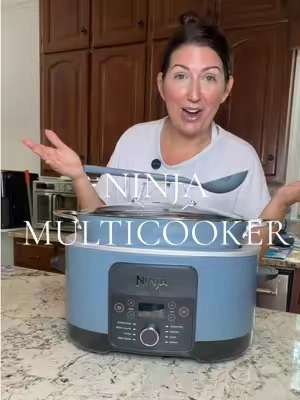 A multicooker that can replace half your kitchen cabinet? 👀🍳 #ninja #slowcooker #kitchenappliances #soupseason #slowcookerrecipe @Ninja Kitchen 