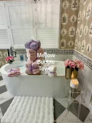 🫧🛁This new 🫧bubble towel from mellow will have you re-using your towels. ☁️🫧🛁#mellow #towels #towel #bath #mellowtowel @Mellow Sleep 