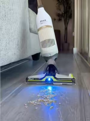 Cuts your cleaning time in half! 🙌🏼 #shark #vacmop 