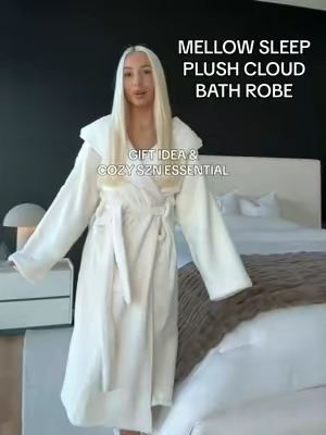The coziest gift idea ☁️ Mellow Sleep’s new Hooded Plush Bath Robe feels like being wrapped in a cloud 🤍 #MellowSleep #GiftIdeas #CozyEssentials #PlushRobe #bathrobe 