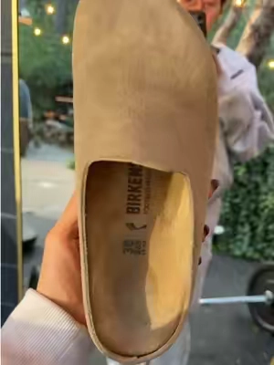 Stuck to my true to size. #birkenstock #fallfinds 